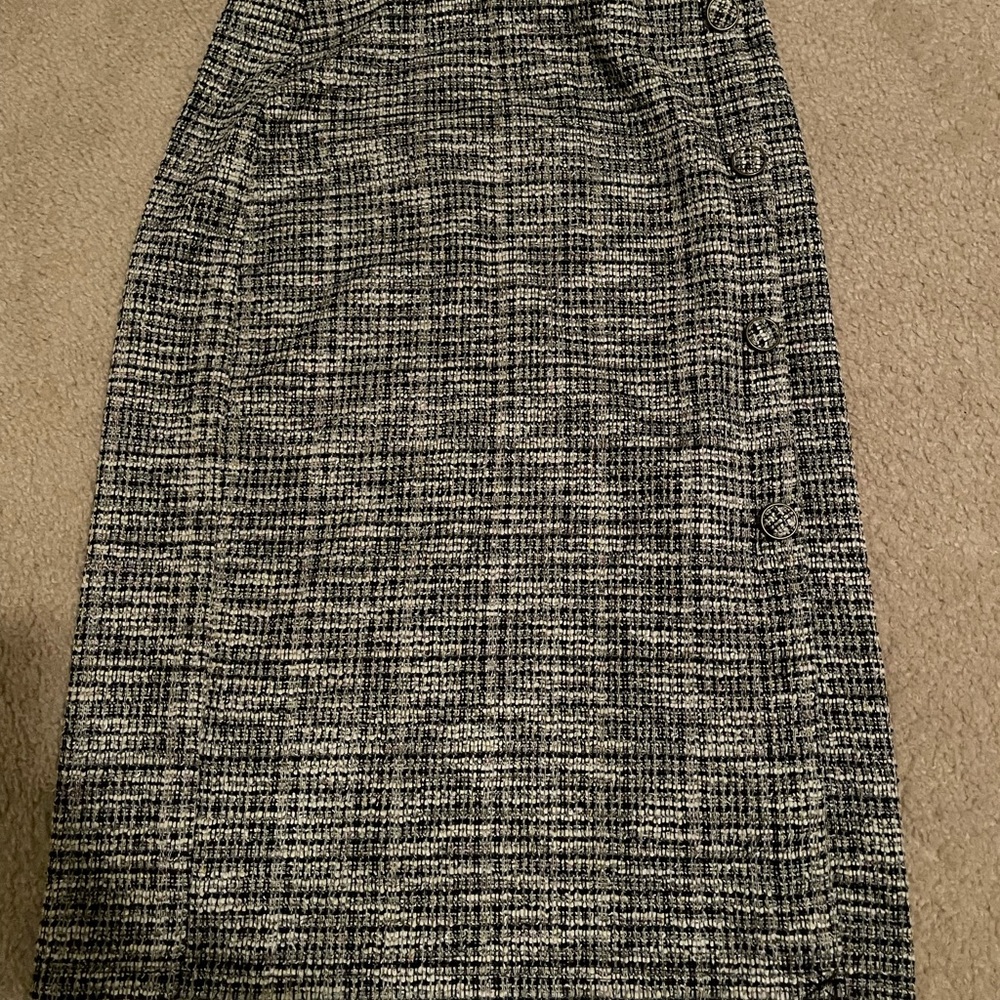 Never worn heathered gray pencil skirt